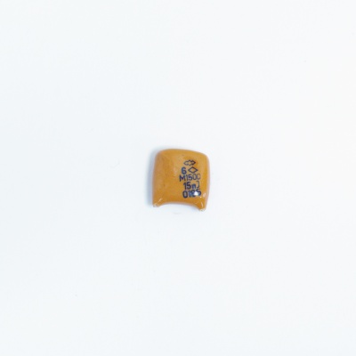 км рыжие; v; м1500 кг 